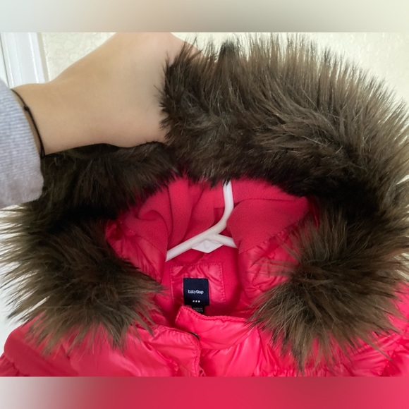 Baby Gap  fur hooded Puffer Jacket - Picture 7 of 7